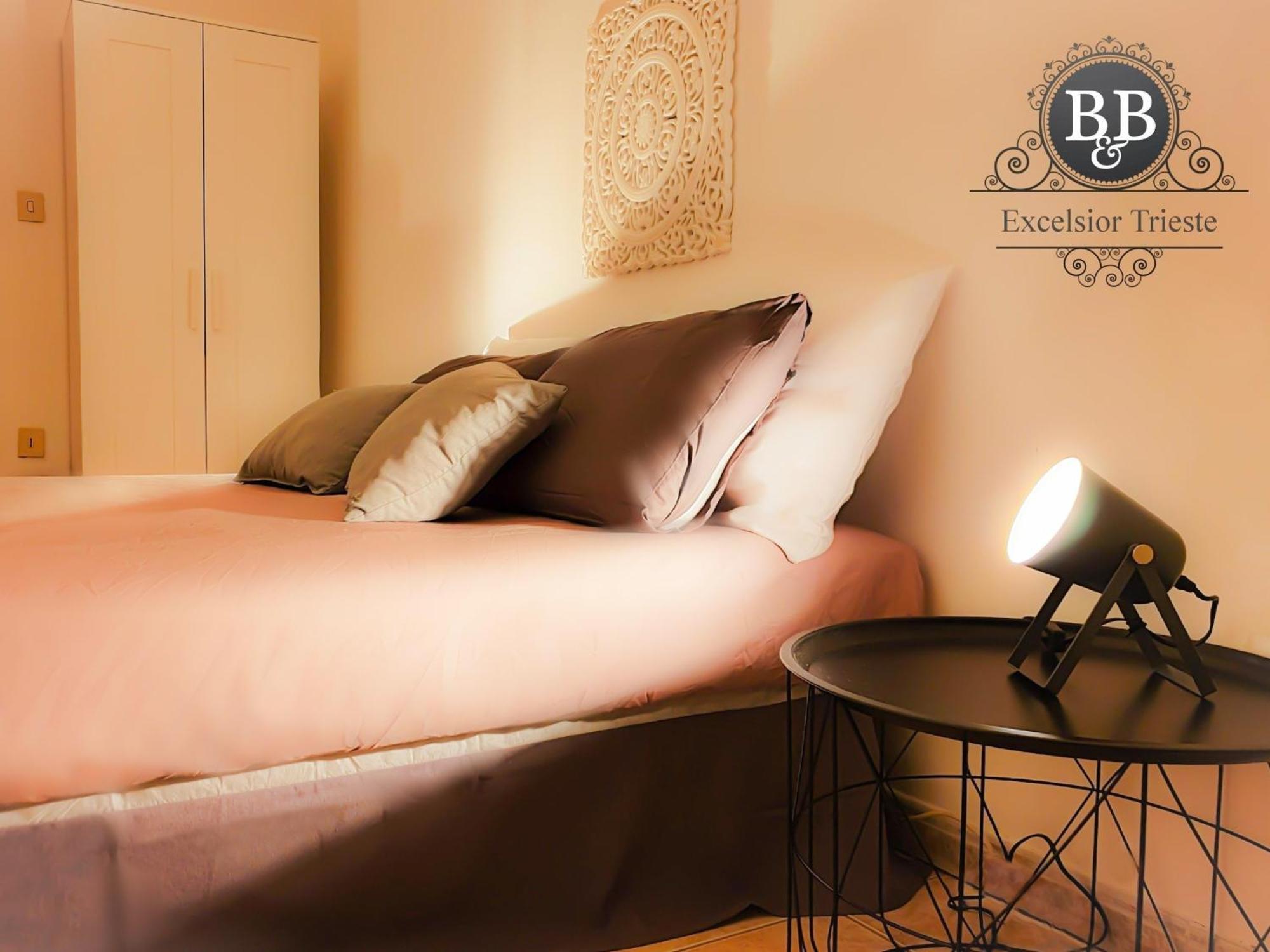 B&B Excelsior Триест Екстериор снимка